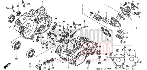 CARTER MOTEUR (CR250R3) CR250R3 de 2003